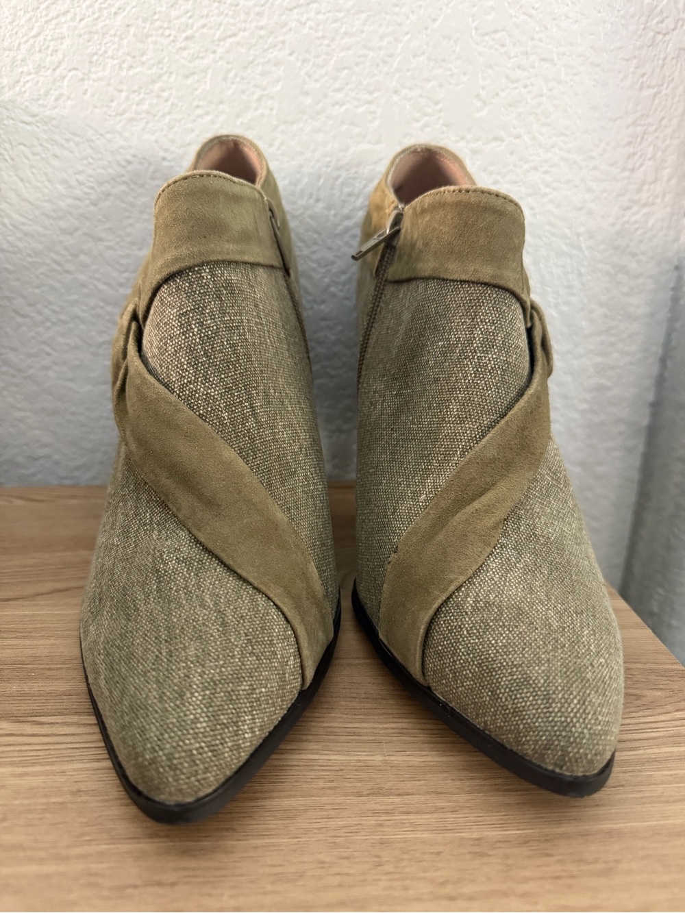 Bellini Pointed Booties